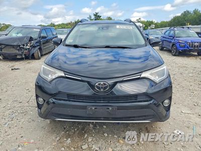 Piąte zdjęcie samochodu w środku: 2018 TOYOTA RAV4 XLE VIN:2T3RFREV1JW774401 - miniatura
