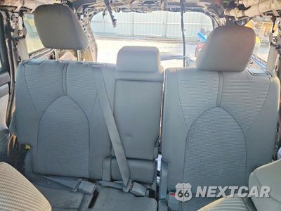 Zdjęcie 10 z 14 samochodu: 2021 TOYOTA HIGHLANDER LE VIN:5TDBZRBH2MS059060 - miniatura