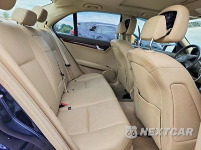 Zdjęcie 10 z 13 samochodu: 2011 MERCEDES-BENZ C 300 4MATIC VIN:WDDGF8BBXBR144296 - miniatura