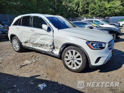 Czwarte zdjęcie samochodu z boku: 2021 MERCEDES-BENZ GLC 300 4MATIC VIN:W1N0G8EB9MF918216 - miniatura
