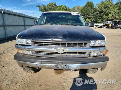 Piąte zdjęcie samochodu w środku: 2002 CHEVROLET TAHOE C1500 VIN:1GNEC13Z52R275219 - miniatura