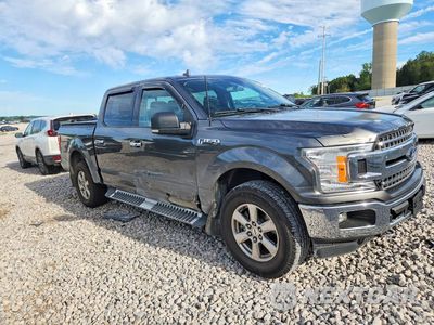 Czwarte zdjęcie samochodu z boku: 2018 FORD F150 SUPERCREW VIN:1FTEW1E53JFD56181 - miniatura