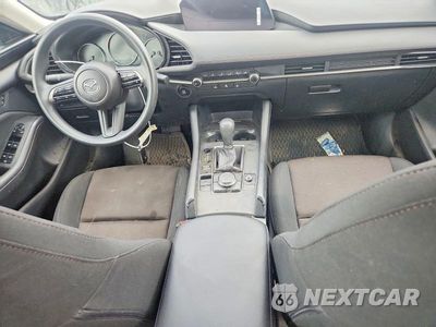 Zdjęcie 8 z 12 samochodu: 2025 MAZDA 3 VIN:3MZBPAAMXSM476927 - miniatura