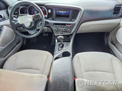 Zdjęcie 8 z 13 samochodu: 2015 KIA OPTIMA LX VIN:5XXGM4A7XFG421947 - miniatura