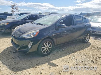 2015 TOYOTA PRIUS C THREE JTDKDTB38F1097795 - główne zdjęcie licytacji z USA - miniatura