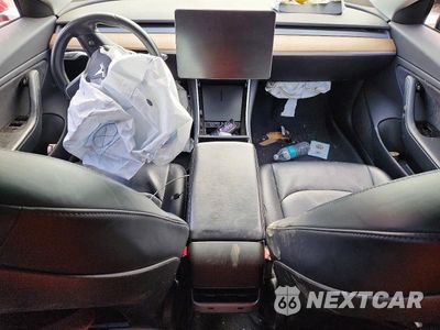 Zdjęcie 8 z 13 samochodu: 2018 TESLA MODEL 3 VIN:5YJ3E1EA8JF015502 - miniatura