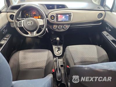 Zdjęcie 8 z 12 samochodu: 2014 TOYOTA YARIS 5-DOOR LE VIN:JTDKTUD39ED574950 - miniatura