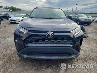 Piąte zdjęcie samochodu w środku: 2021 TOYOTA RAV4 XLE VIN:2T3P1RFV0MW214085 - miniatura