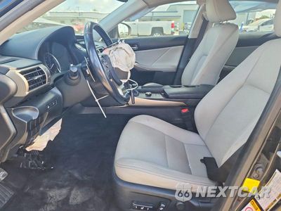 Zdjęcie 7 z 12 samochodu: 2016 LEXUS IS 200T VIN:JTHBA1D25G5019498 - miniatura