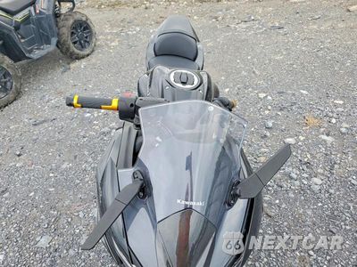 Piąte zdjęcie samochodu w środku: 2026 KAWASAKI EX650 R VIN:ML5EXER17TDAG9459 - miniatura