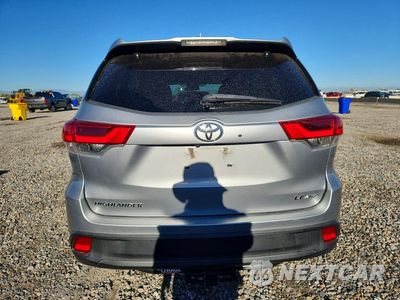 Zdjęcie 6 z 14 samochodu: 2018 TOYOTA HIGHLANDER LE PLUS VIN:5TDBZRFH0JS801235 - miniatura
