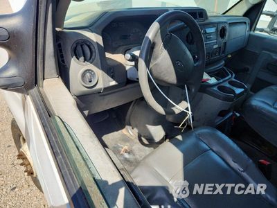 Zdjęcie 8 z 13 samochodu: 2016 FORD E350 BOX TRUCK VIN:1FDWE3FS6GDC41601 - miniatura