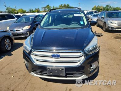 Piąte zdjęcie samochodu w środku: 2018 FORD ESCAPE SE VIN:1FMCU9GD9JUB78932 - miniatura