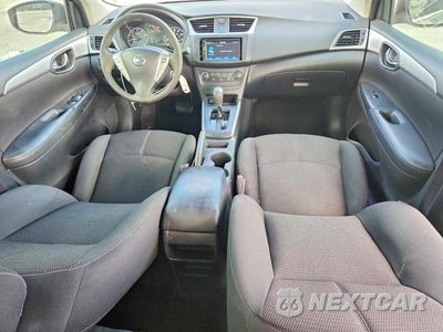 Zdjęcie 8 z 12 samochodu: 2017 NISSAN SENTRA S VIN:3N1AB7AP4HY278326 - miniatura