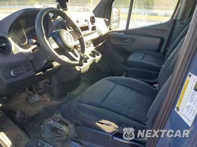 Zdjęcie 7 z 13 samochodu: 2019 MERCEDES BENZ SPRINTER 2500/3500 DELIVERY VAN VIN:WD4PF1CD4KP133684 - miniatura