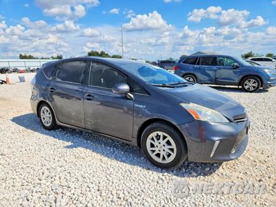 Czwarte zdjęcie samochodu z boku: 2013 TOYOTA PRIUS V THREE VIN:JTDZN3EU9D3267308 - miniatura