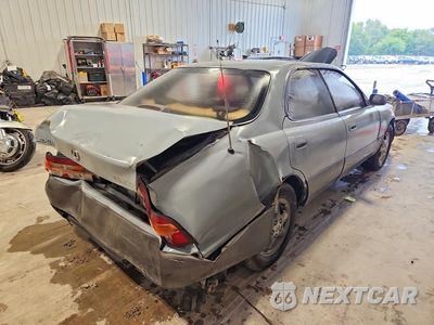 Trzecie zdjęcie samochodu z tyłu: 1996 LEXUS ES 300 VIN:JT8BF12G6T0170759 - miniatura