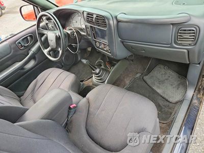 Zdjęcie 8 z 12 samochodu: 2003 GMC SONOMA VIN:1GTCS14H938140728 - miniatura