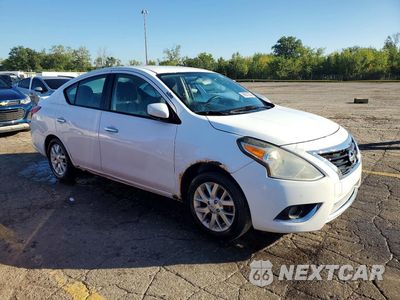 Czwarte zdjęcie samochodu z boku: 2018 NISSAN VERSA SV VIN:3N1CN7APXJL823951 - miniatura