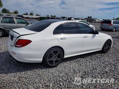 Trzecie zdjęcie samochodu z tyłu: 2019 MERCEDES-BENZ E 300 4MATIC VIN:WDDZF4KB5KA571837 - miniatura
