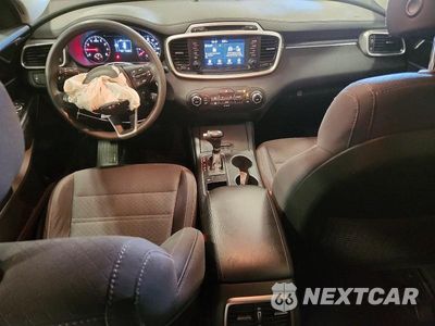 Zdjęcie 8 z 13 samochodu: 2018 KIA SORENTO LX VIN:5XYPG4A3XJG369034 - miniatura