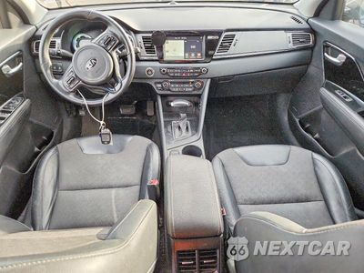 Zdjęcie 8 z 12 samochodu: 2018 KIA NIRO EX VIN:KNDCC3LC0J5149637 - miniatura