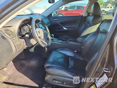 Zdjęcie 7 z 13 samochodu: 2011 LEXUS IS 250 VIN:JTHCF5C28B5048100 - miniatura