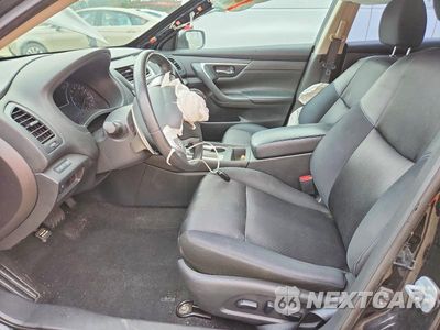 Zdjęcie 7 z 12 samochodu: 2016 NISSAN ALTIMA 2.5 SR VIN:1N4AL3AP6GN389061 - miniatura