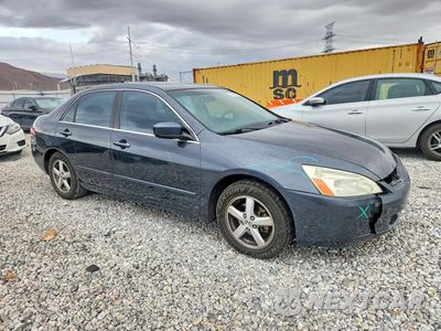 Czwarte zdjęcie samochodu z boku: 2004 HONDA ACCORD EX VIN:1HGCM56844A135494 - miniatura