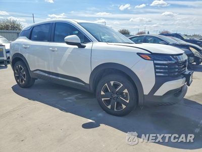 Czwarte zdjęcie samochodu z boku: 2025 NISSAN KICKS SV VIN:3N8AP6CB4SL429393 - miniatura