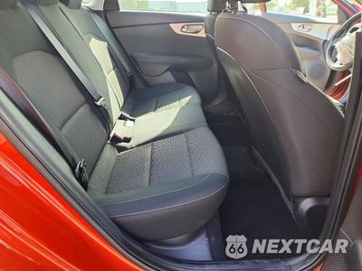 Zdjęcie 10 z 12 samochodu: 2023 KIA FORTE LXS VIN:3KPF24AD4PE691967 - miniatura