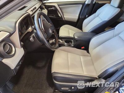 Zdjęcie 7 z 13 samochodu: 2018 TOYOTA RAV4 LIMITED VIN:JTMDFREV1JJ261223 - miniatura