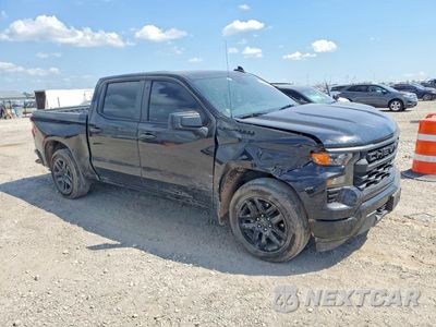Czwarte zdjęcie samochodu z boku: 2023 CHEVROLET SILVERADO C1500 CUSTOM VIN:3GCPABEK2PG202815 - miniatura