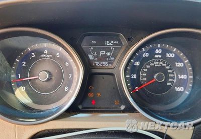 Zdjęcie 9 z 13 samochodu: 2015 HYUNDAI ELANTRA VIN:5NPDH4AE7FH574814 - miniatura