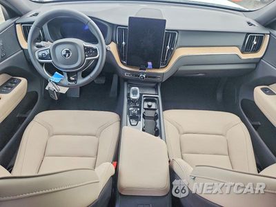 Zdjęcie 8 z 12 samochodu: 2026 VOLVO XC60 PLUS VIN:YV4M12RC9T1497469 - miniatura