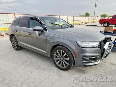 Czwarte zdjęcie samochodu z boku: 2018 AUDI Q7 PRESTIGE VIN:WA1VAAF70JD007385 - miniatura