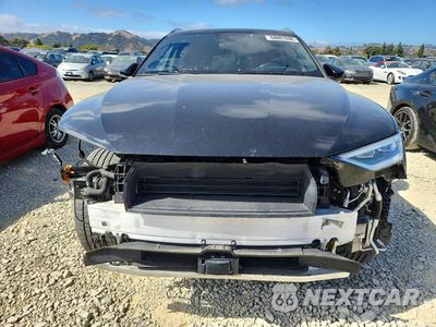 Piąte zdjęcie samochodu w środku: 2019 AUDI E-TRON PRESTIGE VIN:WA1VAAGE9KB015883 - miniatura