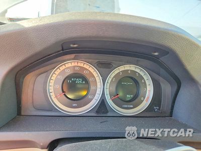 Zdjęcie 9 z 12 samochodu: 2013 VOLVO S60 T5 VIN:YV1612FS9D2217546 - miniatura