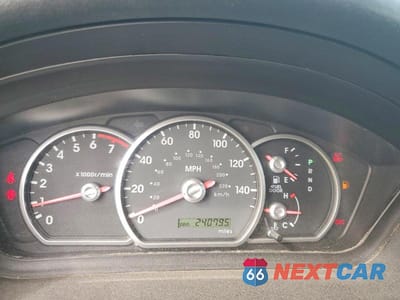 Zdjęcie 9 z 12 samochodu: 2004 MITSUBISHI ENDEAVOR XLS VIN:4A4MN31S54E042931 - miniatura
