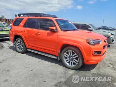 Czwarte zdjęcie samochodu z boku: 2024 TOYOTA 4RUNNER TRD SPORT VIN:JTEAU5JR8R5305325 - miniatura