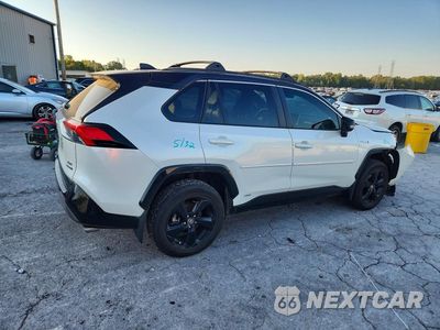 Trzecie zdjęcie samochodu z tyłu: 2021 TOYOTA RAV4 XSE VIN:2T3E6RFVXMW003467 - miniatura