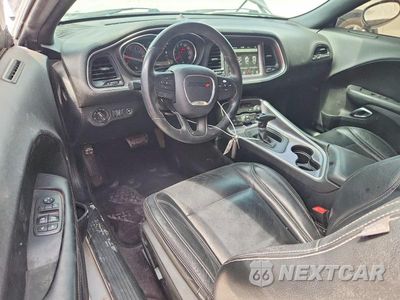 Zdjęcie 8 z 12 samochodu: 2017 DODGE CHALLENGER SXT VIN:2C3CDZAG6HH558870 - miniatura