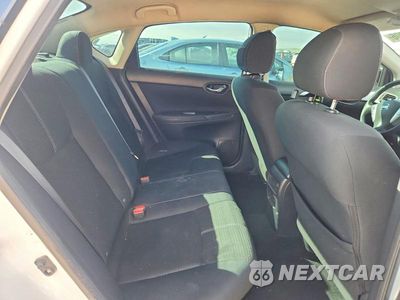 Zdjęcie 10 z 12 samochodu: 2017 NISSAN SENTRA S VIN:3N1AB7AP0HY232038 - miniatura