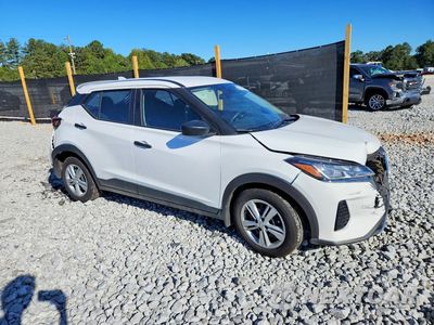 Czwarte zdjęcie samochodu z boku: 2025 NISSAN KICKS PLAY S VIN:3N1CP5BV7SL499080 - miniatura