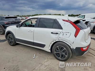 Drugie zdjęcie samochodu z przodu: 2026 KIA NIRO LX VIN:KNDCP3LE6T5367333 - miniatura