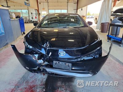 Piąte zdjęcie samochodu w środku: 2023 TOYOTA PRIUS XLE VIN:JTDADABU2P3006311 - miniatura