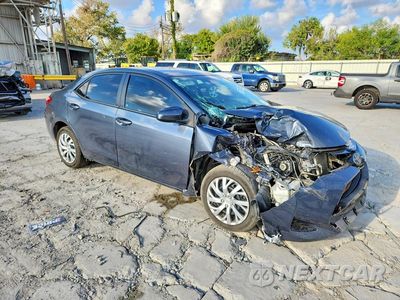 Czwarte zdjęcie samochodu z boku: 2017 TOYOTA COROLLA LE VIN:5YFBURHE1HP616292 - miniatura