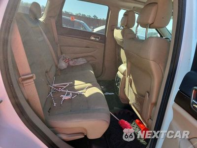 Zdjęcie 10 z 12 samochodu: 2014 JEEP GRAND CHEROKEE LAREDO VIN:1C4RJEAGXEC274471 - miniatura