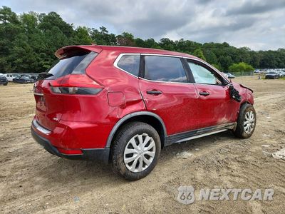 Trzecie zdjęcie samochodu z tyłu: 2017 NISSAN ROGUE S VIN:JN8AT2MV1HW282532 - miniatura