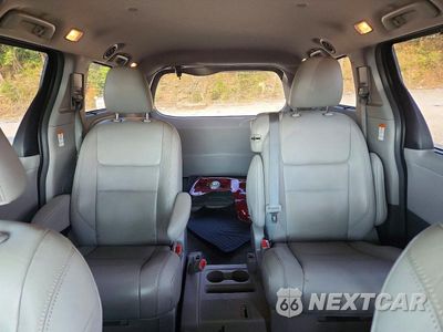 Zdjęcie 10 z 13 samochodu: 2018 TOYOTA SIENNA XLE 8-PASSENGER VIN:5TDYZ3DC6JS936170 - miniatura
